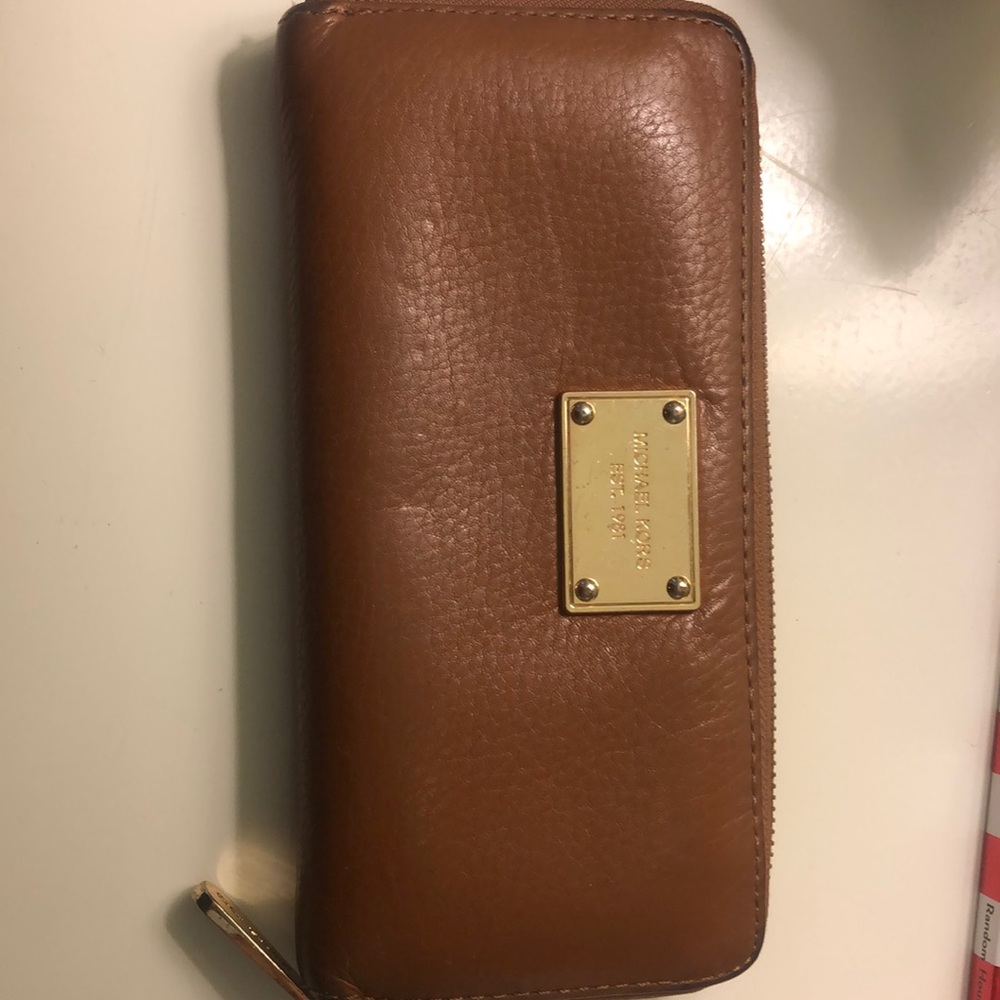 Michael Kors Nude Wallet
